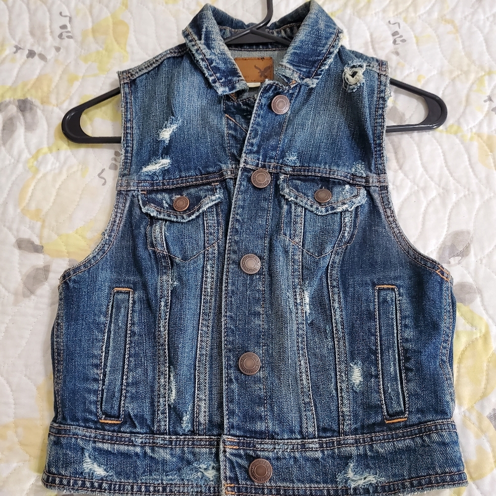 American Eagle destroyed denim vest